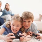 ۹ فایده مهم بازی‌ های آنلاین برای کودکان