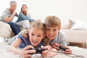 9 فایده بازی‌های رایانه‌ای برای کودکان