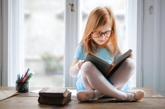 تشویق کودکان به مطالعه